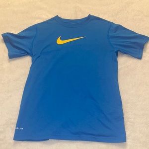Nike Dri-fit Large Boys shirt